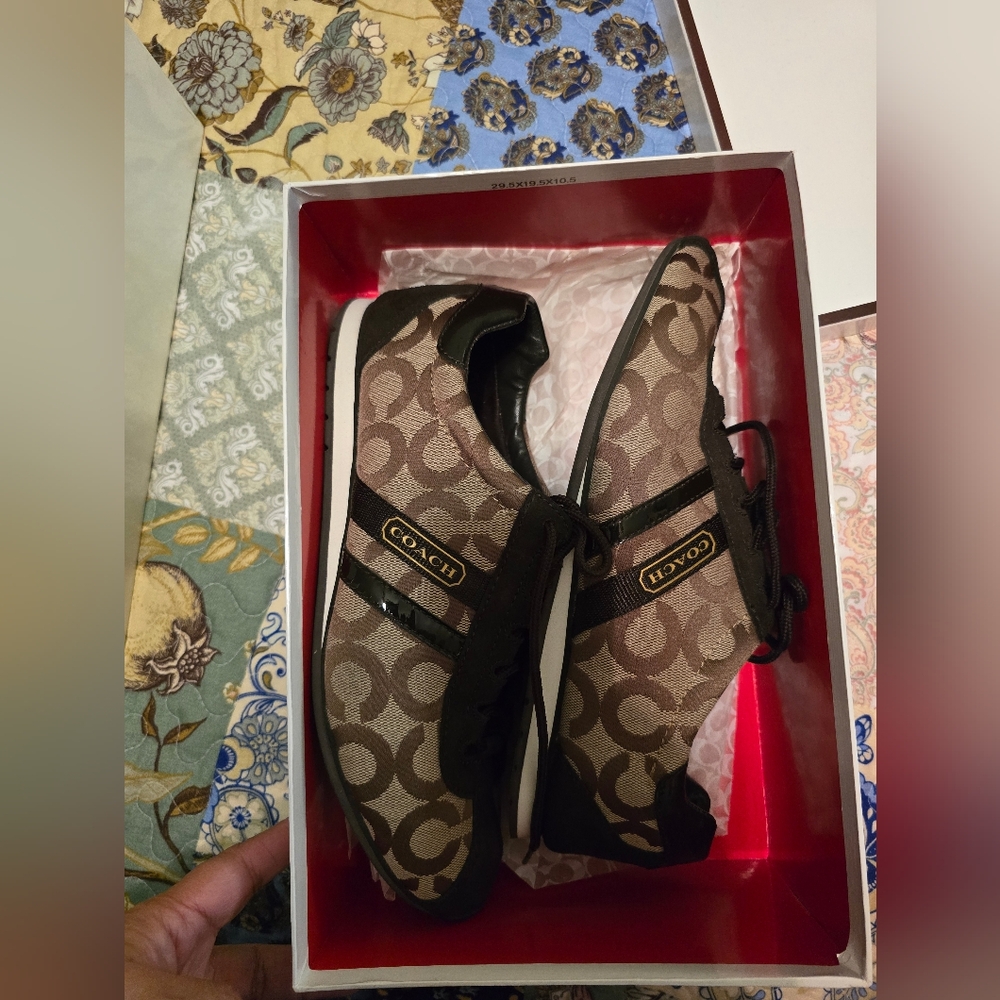 Coach Women's Tan and Brown Signature Sneakers